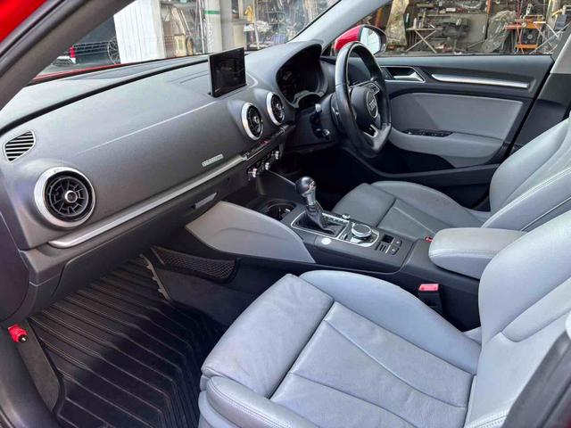 遠方への長距離ドライブでも疲れにくく、快適なドライブを楽しめます。