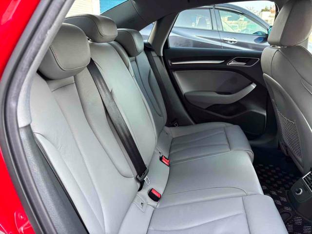 室内広々。ぜひ一度ご確認ください。