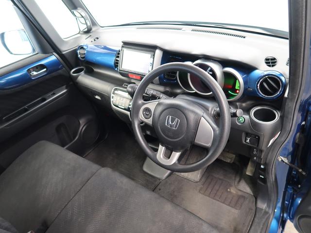 G・Lパッケージ ナビ・TV・禁煙車・プッシュスタート・ETC・Bluetoothオーディオ・横滑り防止機能・夏冬タイヤ付・車検整備付・一年間保証付(12枚目)