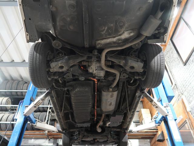 ヴェルファイアハイブリッド Ｘ　１０インチナビ・フルセグ・禁煙車・両側ＰＷスライドドア・プッシュスタート・バックカメラ・夏冬タイヤ付・２４ヵ月点検整備付・６ヵ月距離無制限保証付（79枚目）