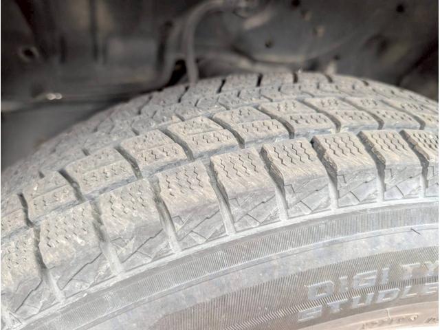 ジムニー ランドベンチャー AT車・後期・ルーフレール・純正AW・背面タイヤ・ドアバイザー・フォグランプ・電格ミラー・ライトレベライザー・ハーフレザーシート・ナビ・切り替4WD・シートヒーター・ミラーヒーター・下廻り防錆処理(36枚目)
