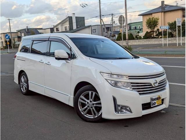 エルグランド ２５０ハイウェイスター　切替４ＷＤ・純正ＡＷ・フォグランプ・パワースライドドア・ステアリングスイッチ・アラウンドビューモニター・ハーフレザーシート・ナビ・地デジ・フリップダウンモニター・オートエアコン・３列シート・車検整備付（13枚目）