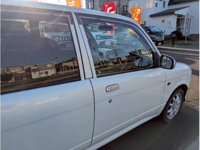 ミラジーノ ミニライトスペシャルターボ　４ＷＤ　ターボ　ミニライトホイール　フォグランプ　電動格納ミラー　ミニライトフロアマット　ハーフレザーシート　オーディオ（20枚目）