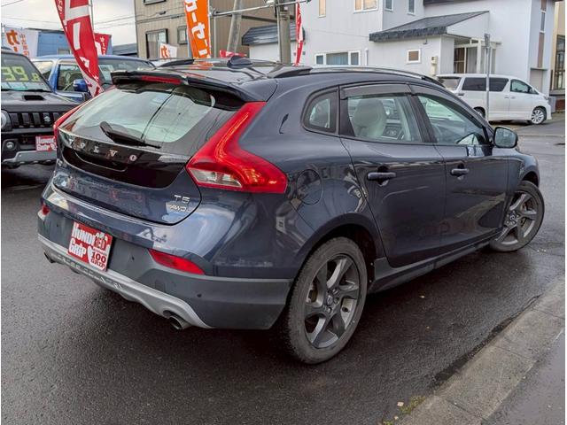 Ｖ４０ 　ナビ　オートエアコン　電動格納ミラー　白革シート　ステアリングスイッチ　ＥＴＣ（11枚目）