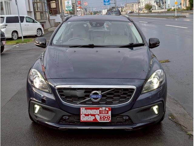 Ｖ４０ 　ナビ　オートエアコン　電動格納ミラー　白革シート　ステアリングスイッチ　ＥＴＣ（14枚目）