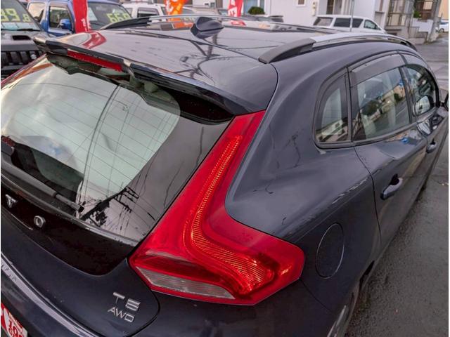 Ｖ４０ 　ナビ　オートエアコン　電動格納ミラー　白革シート　ステアリングスイッチ　ＥＴＣ（34枚目）