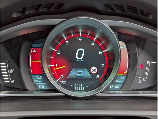 Ｖ４０ 　ナビ　オートエアコン　電動格納ミラー　白革シート　ステアリングスイッチ　ＥＴＣ（46枚目）