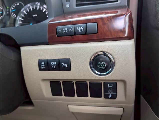 ヴェルファイア 2.4V ナビ バックカメラ ETC ステアリングスイッチ 社外20インチアルミホイール サイドバイザー プッシュスタート 両側パワースライドドア(42枚目)