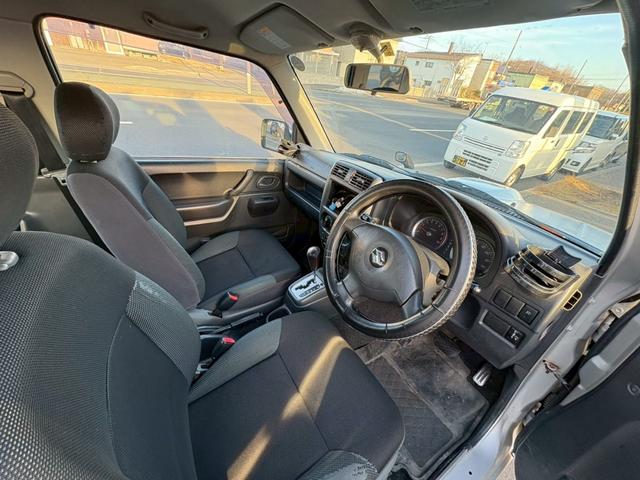 ジムニー ＸＧ　ＡＴ車　ドアサイドバイザー　フォグランプ　ライトレベライザー　ＡＢＳ　４ＷＤ（12枚目）