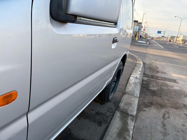 ジムニー ＸＧ　ＡＴ車　ドアサイドバイザー　フォグランプ　ライトレベライザー　ＡＢＳ　４ＷＤ（28枚目）