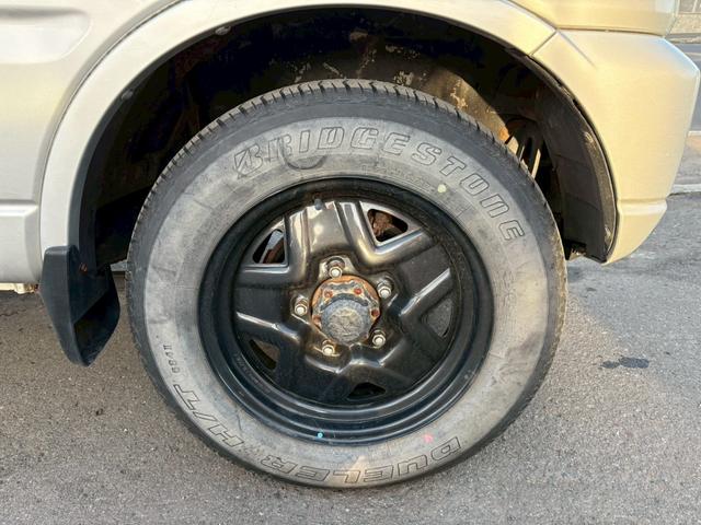 ジムニー ＸＧ　ＡＴ車　ドアサイドバイザー　フォグランプ　ライトレベライザー　ＡＢＳ　４ＷＤ（33枚目）