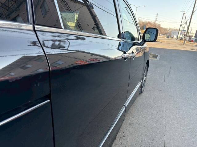 エルグランド ２５０ハイウェイスター　ナビ　ＥＴＣ　両側パワースライドドア　３列シート　オートエアコン　ドアミラーウインカー　プッシュスタート　ハーフレザーシート　フォグランプ（27枚目）