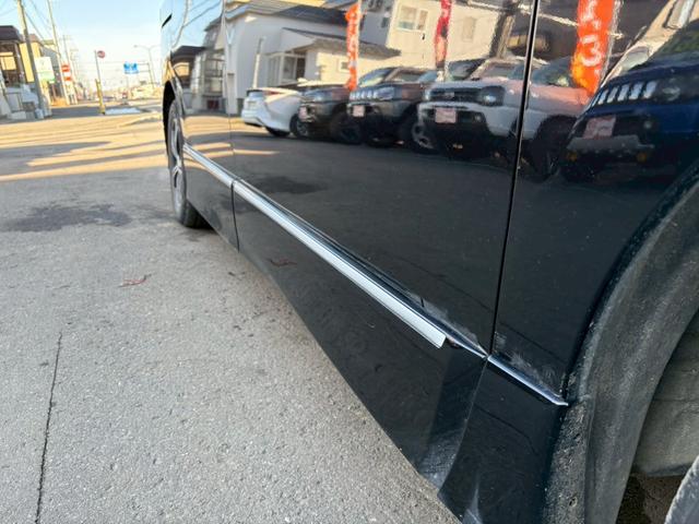 エルグランド ２５０ハイウェイスター　ナビ　ＥＴＣ　両側パワースライドドア　３列シート　オートエアコン　ドアミラーウインカー　プッシュスタート　ハーフレザーシート　フォグランプ（32枚目）