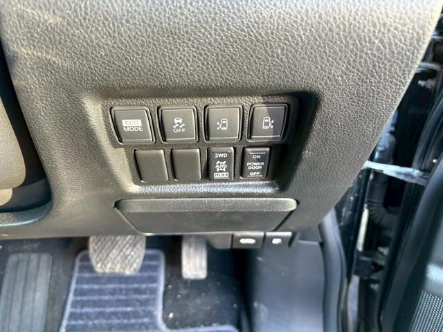 エルグランド ２５０ハイウェイスター　ナビ　ＥＴＣ　両側パワースライドドア　３列シート　オートエアコン　ドアミラーウインカー　プッシュスタート　ハーフレザーシート　フォグランプ（37枚目）