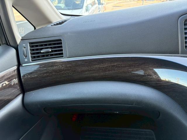 エルグランド ２５０ハイウェイスター　ナビ　ＥＴＣ　両側パワースライドドア　３列シート　オートエアコン　ドアミラーウインカー　プッシュスタート　ハーフレザーシート　フォグランプ（44枚目）