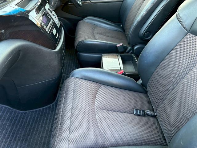 エルグランド ２５０ハイウェイスター　ナビ　ＥＴＣ　両側パワースライドドア　３列シート　オートエアコン　ドアミラーウインカー　プッシュスタート　ハーフレザーシート　フォグランプ（45枚目）