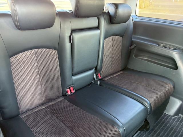 エルグランド ２５０ハイウェイスター　ナビ　ＥＴＣ　両側パワースライドドア　３列シート　オートエアコン　ドアミラーウインカー　プッシュスタート　ハーフレザーシート　フォグランプ（52枚目）