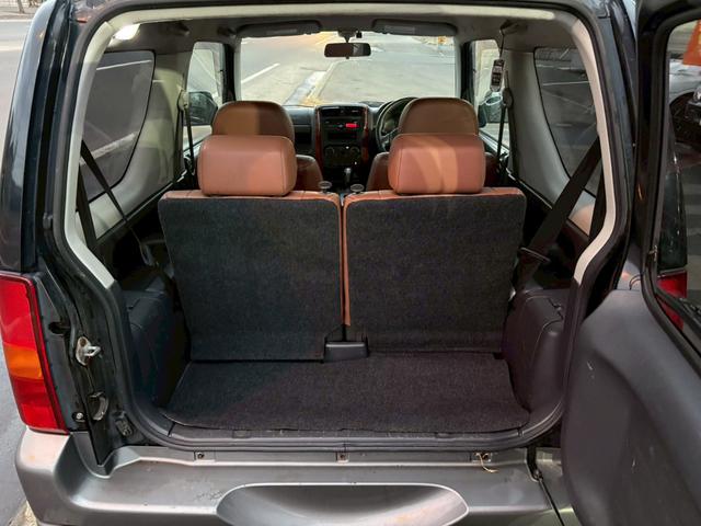 ジムニー ランドベンチャー　ＡＴ車　オーディオ　ドアサイドバイザー　電動格納ミラー　フォグランプ　ハーフレザーシート　　スペアタイヤ　４ＷＤ　ＡＢＳ（40枚目）