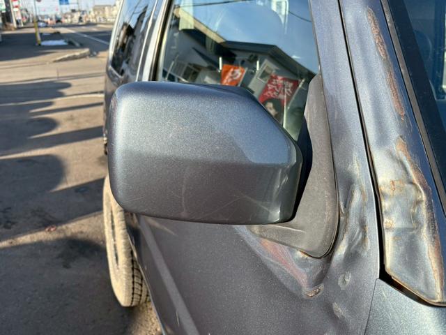 ジムニー ランドベンチャー　ＡＴ車　リフトアップ　オーディオ　電動格納ミラー　ドアサイドバイザー　オフロードタイヤ　４ＷＤ　ＡＢＳ（17枚目）