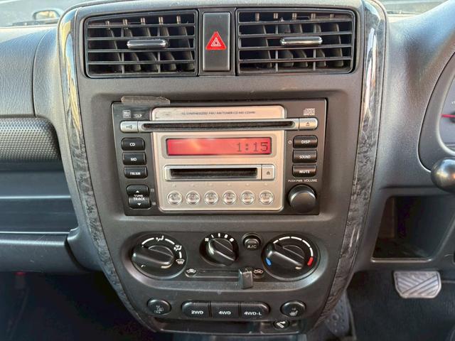 ジムニー ランドベンチャー　ＡＴ車　リフトアップ　オーディオ　電動格納ミラー　ドアサイドバイザー　オフロードタイヤ　４ＷＤ　ＡＢＳ（38枚目）