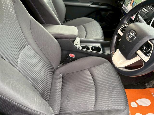 プリウス Ｓ　４ＷＤ　アルパインフローティングナビ　フルエアロ　ドラレコ　ＥＴＣ　バックカメラ　純正エンスタ　プッシュスタート　サイドバイザー　オートエアコン（34枚目）