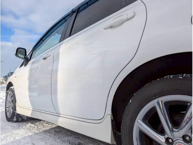 ノート ライダー エマージェンシーブレーキパッケージ ナビ バックカメラ ETC オートエアコン ドアサイドバイザー 電動格納ミラー ライトレベライザー(27枚目)