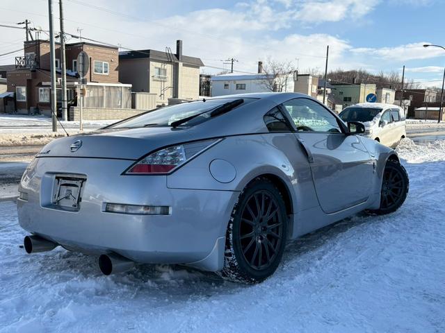 フェアレディZ バージョンS 走行5.9万キロ 6速MT ブレンボキャリパー 新規車検2年 防錆塗装(11枚目)