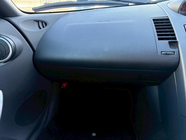 フェアレディZ バージョンS 走行5.9万キロ 6速MT ブレンボキャリパー 新規車検2年 防錆塗装(46枚目)