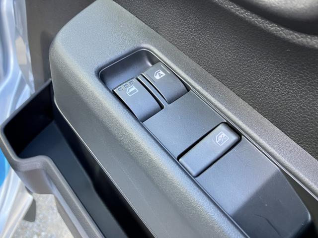 ハイゼットカーゴ ＤＸ　届出済み未使用車　衝突被害軽減ブレーキ　キーレスエントリー　パートタイム４ＷＤ　オートライト　オートハイビーム　マニュアルエアコン　クリアランスソナー　アイドリングストップ　スピーカー一体型ラジオ（21枚目）