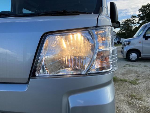 ハイゼットカーゴ ＤＸ　届出済み未使用車　衝突被害軽減ブレーキ　キーレスエントリー　パートタイム４ＷＤ　オートライト　オートハイビーム　マニュアルエアコン　クリアランスソナー　アイドリングストップ　スピーカー一体型ラジオ（38枚目）