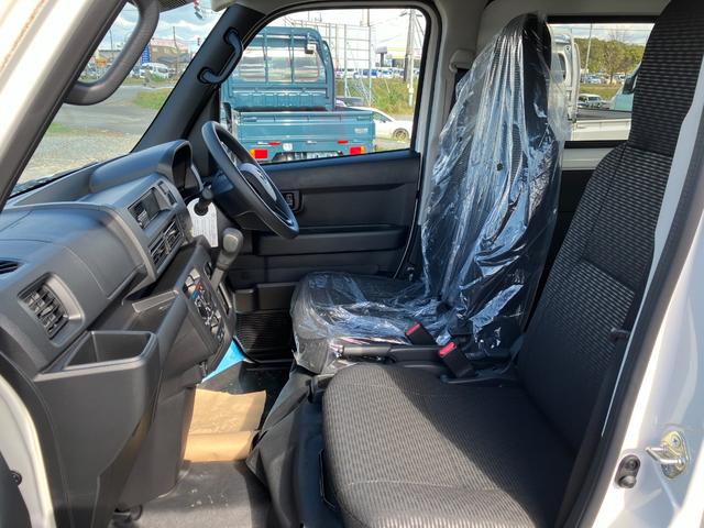 ハイゼットカーゴ ＤＸ　届出済み未使用車　衝突被害軽減ブレーキ　キーレスエントリー　パートタイム４ＷＤ　オートライト　オートハイビーム　マニュアルエアコン　クリアランスソナー　アイドリングストップ　スピーカー一体型ラジオ（14枚目）