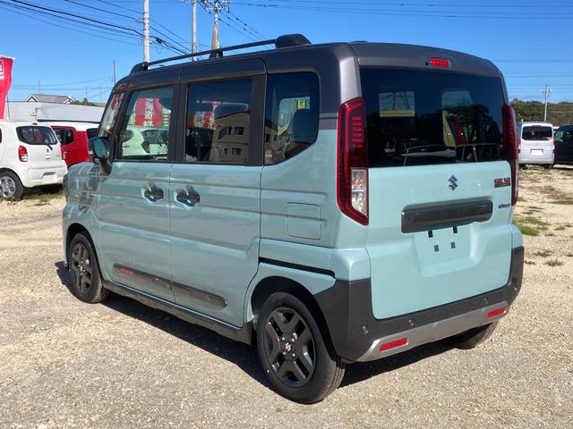 スペーシアギア ハイブリッドＸＺ　届出済み未使用車　衝突被害軽減ブレーキ　両側電動スライドドア　ＬＥＤヘッドライト　ＬＥＤフォグランプ　スマートキー　プッシュスタート　アダプティブクルーズコントロール　ステアリングヒーター（6枚目）