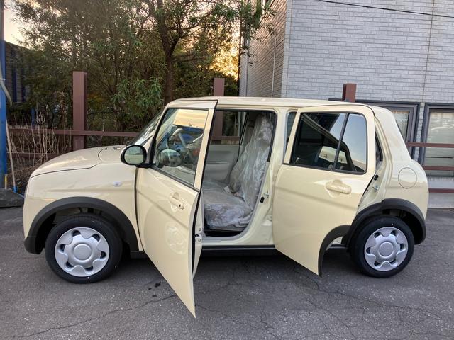 アルトラパン Ｇ　届出済み未使用車　衝突被害軽減ブレーキ　スマートキー　プッシュスタート　マニュアルエアコン　オートライト　シートヒーター　電動格納ミラー　クリアランスソナー　アイドリングストップ　横滑り防止（6枚目）