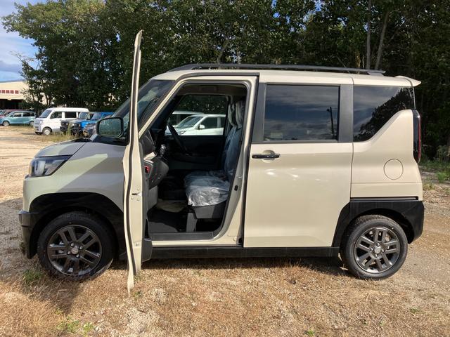 デリカミニ G プレミアム 届出済み未使用車 衝突被害軽減ブレーキ 両側電動スライドドア ステアリングヒーター シートヒーター 全方位カメラ アダプティブクルーズコントロール LEDヘッドライト LEDフォグランプ 4WD(5枚目)