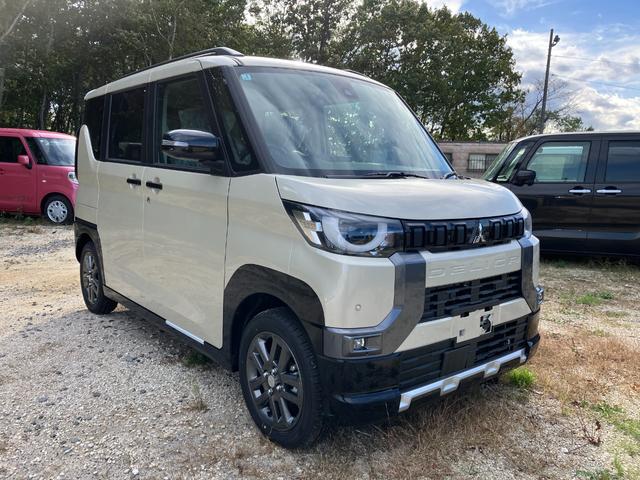 デリカミニ G プレミアム 届出済み未使用車 衝突被害軽減ブレーキ 両側電動スライドドア ステアリングヒーター シートヒーター 全方位カメラ アダプティブクルーズコントロール LEDヘッドライト LEDフォグランプ 4WD(12枚目)