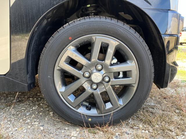 デリカミニ G プレミアム 届出済み未使用車 衝突被害軽減ブレーキ 両側電動スライドドア ステアリングヒーター シートヒーター 全方位カメラ アダプティブクルーズコントロール LEDヘッドライト LEDフォグランプ 4WD(42枚目)