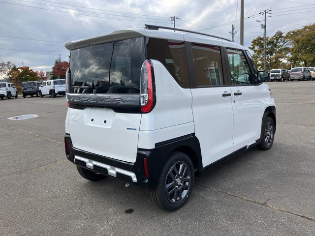 デリカミニ G プレミアム 届出済み未使用車 衝突被害軽減ブレーキ 両側電動スライドドア ステアリングヒーター シートヒーター 全方位カメラ アダプティブクルーズコントロール LEDヘッドライト LEDフォグランプ 4WD(9枚目)