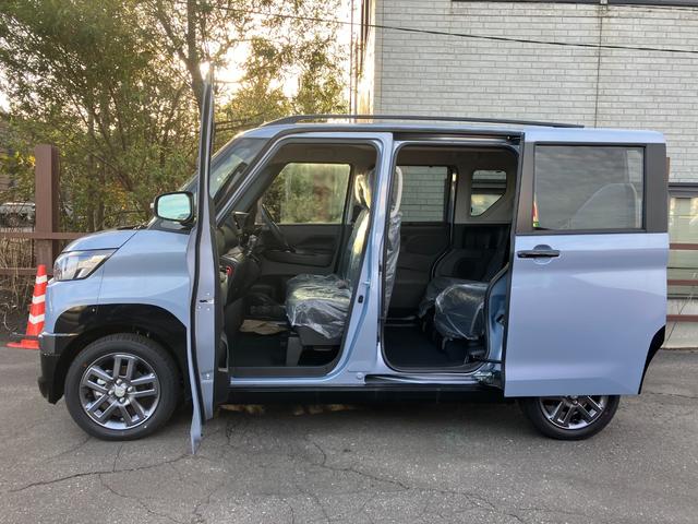 デリカミニ G プレミアム 届出済み未使用車 衝突被害軽減ブレーキ 両側電動スライドドア ステアリングヒーター シートヒーター 全方位カメラ アダプティブクルーズコントロール LEDヘッドライト LEDフォグランプ 4WD(6枚目)