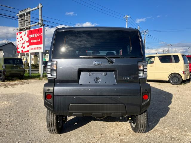 タフト G 届出済み未使用車 衝突被害軽減ブレーキ スマートキー LEDヘッドライト LEDフォグランプ アダプティブクルーズコントロール オートライト オートハイビーム 電子パーキングブレーキ 純正バックカメラ(8枚目)