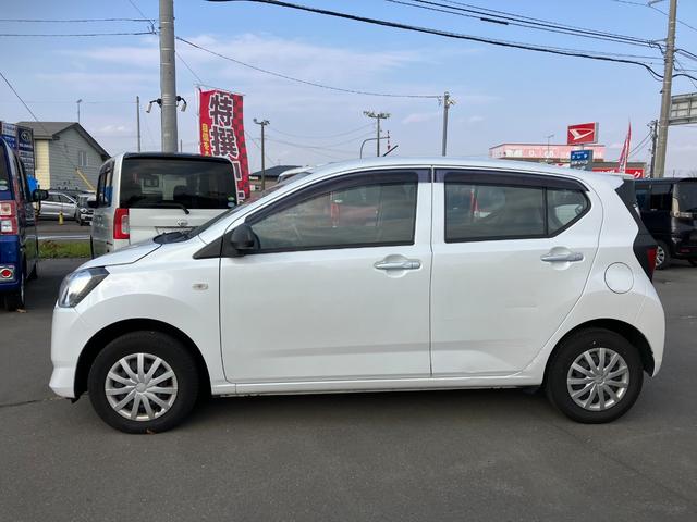 スズキ・ダイハツのサブディーラーとして全国販売優秀の実績！オールメーカーの届出済み未使用車・中古車はもちろんのこと、コンパクトカー・エコカーなどの普通車も豊富に在庫を取り揃えています！