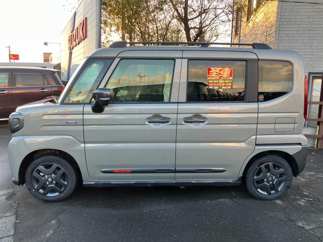 スペーシアギア ハイブリッドXZ 届出済み未使用車 衝突被害軽減ブレーキ スマートキー プッシュスタート 両側電動スライドドア LEDヘッドライト LEDフォグランプ アダプティブクルーズコントロール ステアリングヒーター(4枚目)