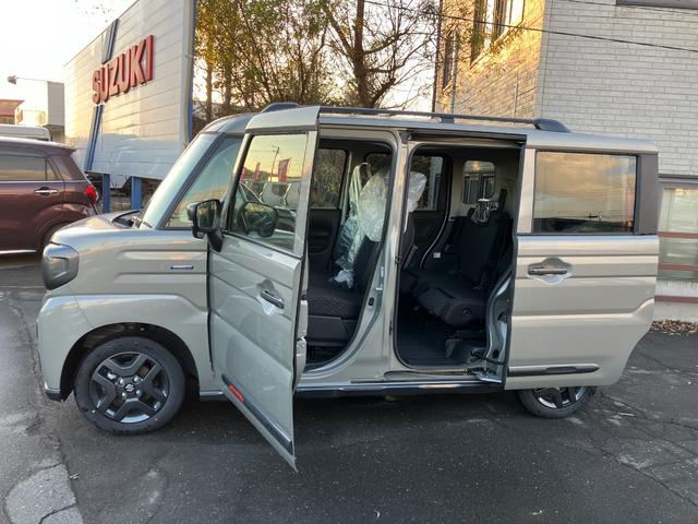 スペーシアギア ハイブリッドXZ 届出済み未使用車 衝突被害軽減ブレーキ スマートキー プッシュスタート 両側電動スライドドア LEDヘッドライト LEDフォグランプ アダプティブクルーズコントロール ステアリングヒーター(6枚目)