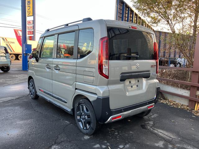 スペーシアギア ハイブリッドXZ 届出済み未使用車 衝突被害軽減ブレーキ スマートキー プッシュスタート 両側電動スライドドア LEDヘッドライト LEDフォグランプ アダプティブクルーズコントロール ステアリングヒーター(7枚目)