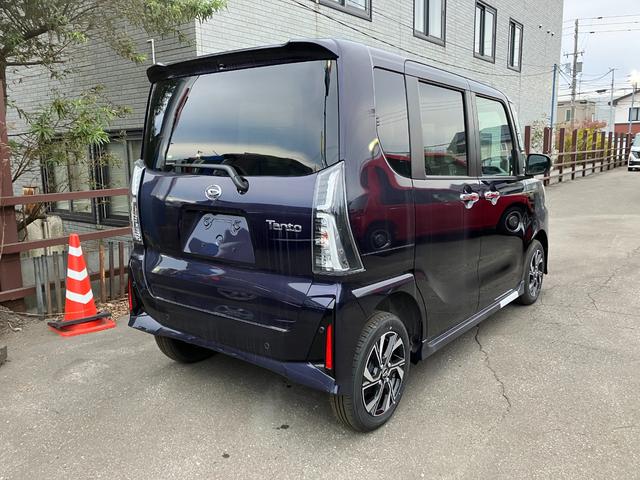 タント カスタムX 届出済み未使用車 衝突被害軽減ブレーキ 両側電動スライドドア スマートキー プッシュスタート LEDヘッドライト LEDフォグランプ オートライト 電子パーキング オートエアコン 純正バックカメラ(10枚目)