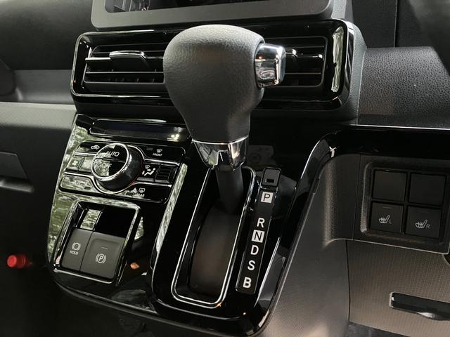 タント カスタムX 届出済み未使用車 衝突被害軽減ブレーキ 両側電動スライドドア スマートキー プッシュスタート LEDヘッドライト LEDフォグランプ オートライト 電子パーキング オートエアコン 純正バックカメラ(36枚目)