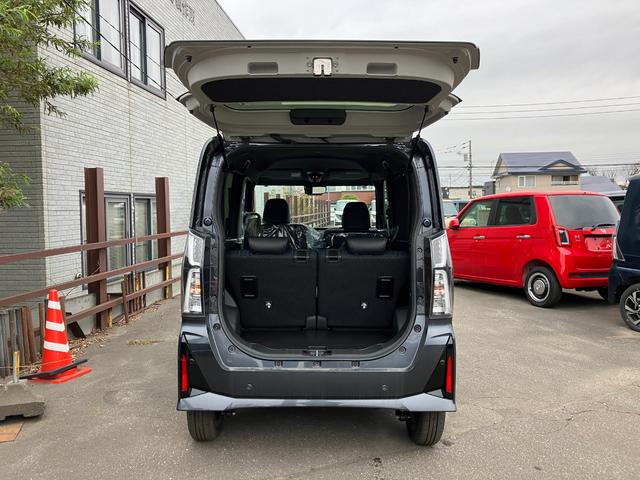 タント カスタムX 届出済み未使用車 衝突被害軽減ブレーキ 両側電動スライドドア スマートキー プッシュスタート LEDヘッドライト LEDフォグランプ オートライト 電子パーキング オートエアコン 純正バックカメラ(9枚目)