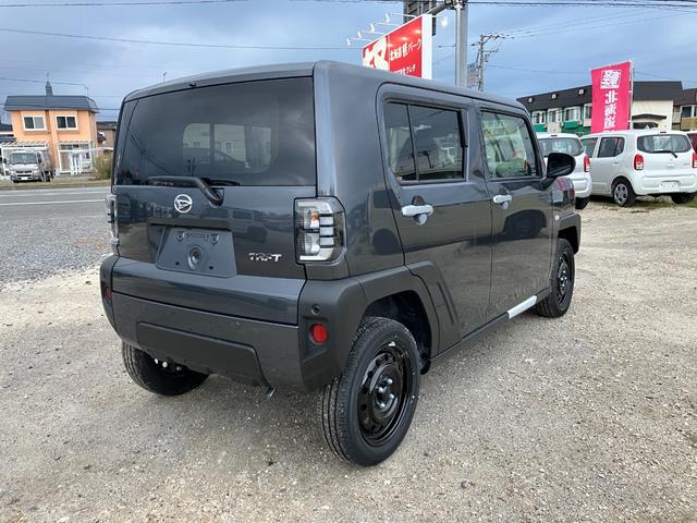 お子様のための大きいなキッズスペースもあります！お子様を預けて心おきなく車種選びを楽しんでください♪