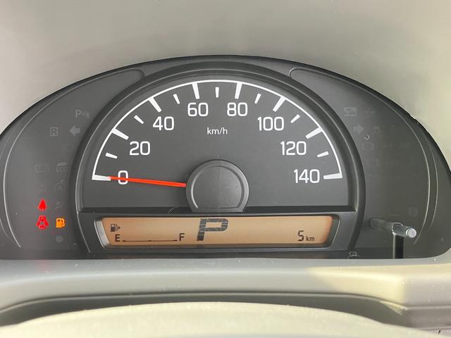 エブリイ PA 届出済み未使用車 キーシリンダー パートタイム4WD パワーステアリング マニュアルエアコン クリアランスソナー アイドリングストップ 横滑り防止 ヘッドライトレベライザー スピーカー一体型ラジオ(30枚目)