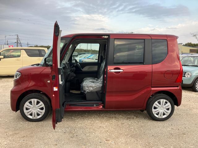 タント Ｘ　届出済み未使用車　衝突被害軽減ブレーキ　片側電動スライドドア　スマートキー　プッシュスタート　ＬＥＤヘッドライト　オートエアコン　オートライト　アダプティブドライビングビーム　純正バックカメラ（5枚目）
