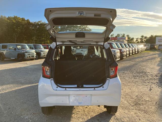 ミライース L SAIII 届出済未使用車 衝突被害軽減ブレーキ キーレスエントリー マニュアルエアコン オートライト オートハイビーム パワーステアリング パワーウィンドウ クリアランスソナー アイドリングストップ 横滑り防止(9枚目)